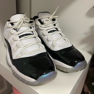 Air Jordan 11 Retro Low ‘Emerald’